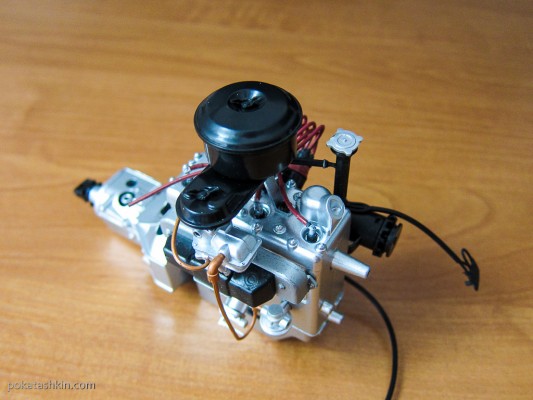 Модель автомобиля М20 «Победа» в масштабе 1:8 (№13): Коробка передач и воздушный фильтр