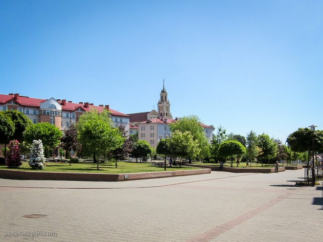 Мостовая улица рядом с Советской площадью в Гродно