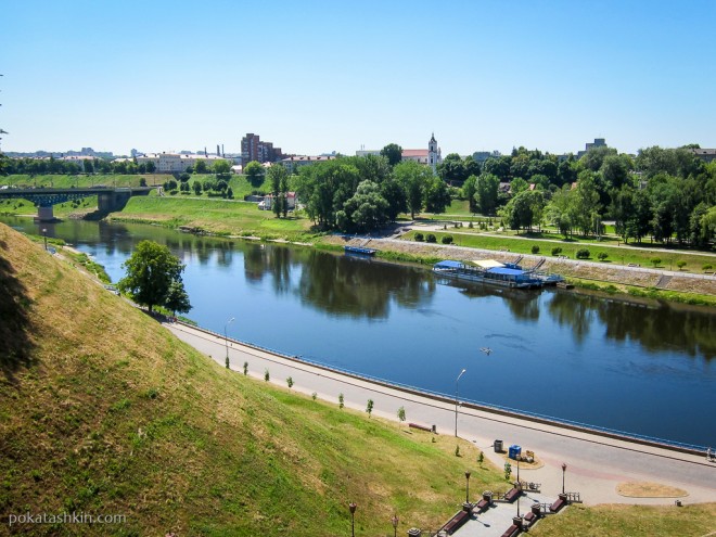 Вид с моста к Старому замоку в Гродно