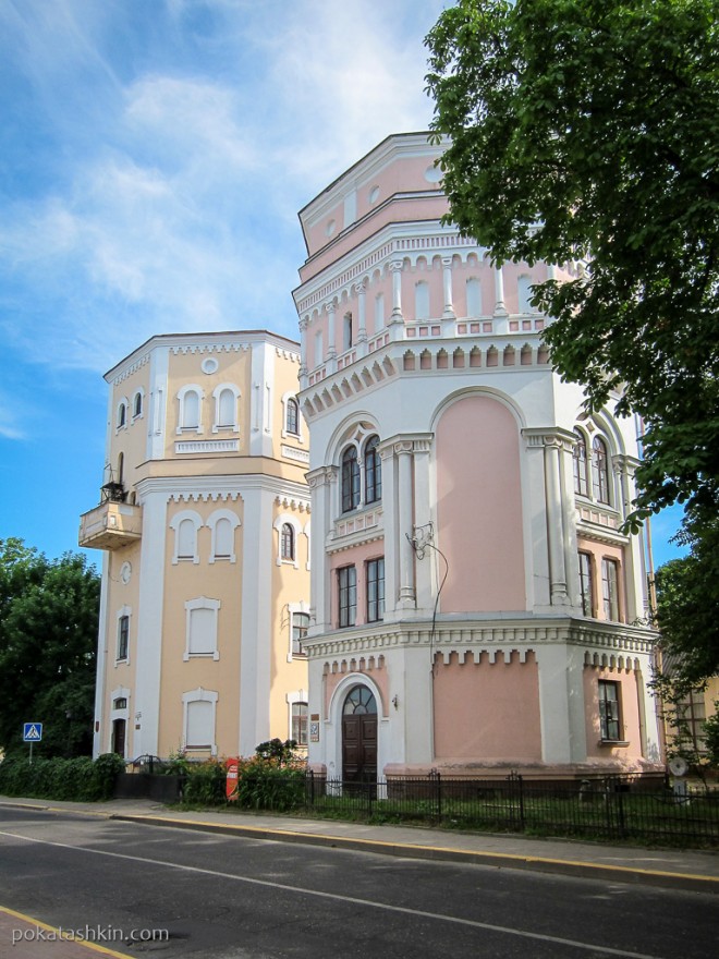 Две водонапорные башни: Бася и Кася (Гродно)