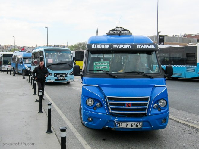 Метробус в Стамбуле