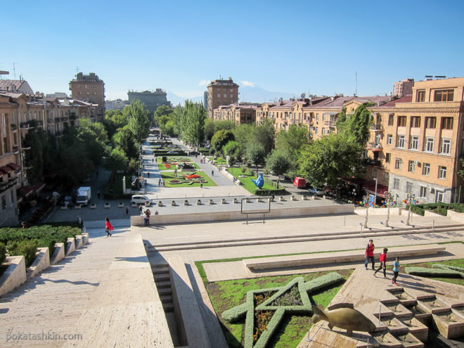Обзорная площадка, вид на Ереван с "Каскада"
