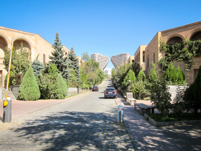 Коттеджи и таун-хаусы в Ереване